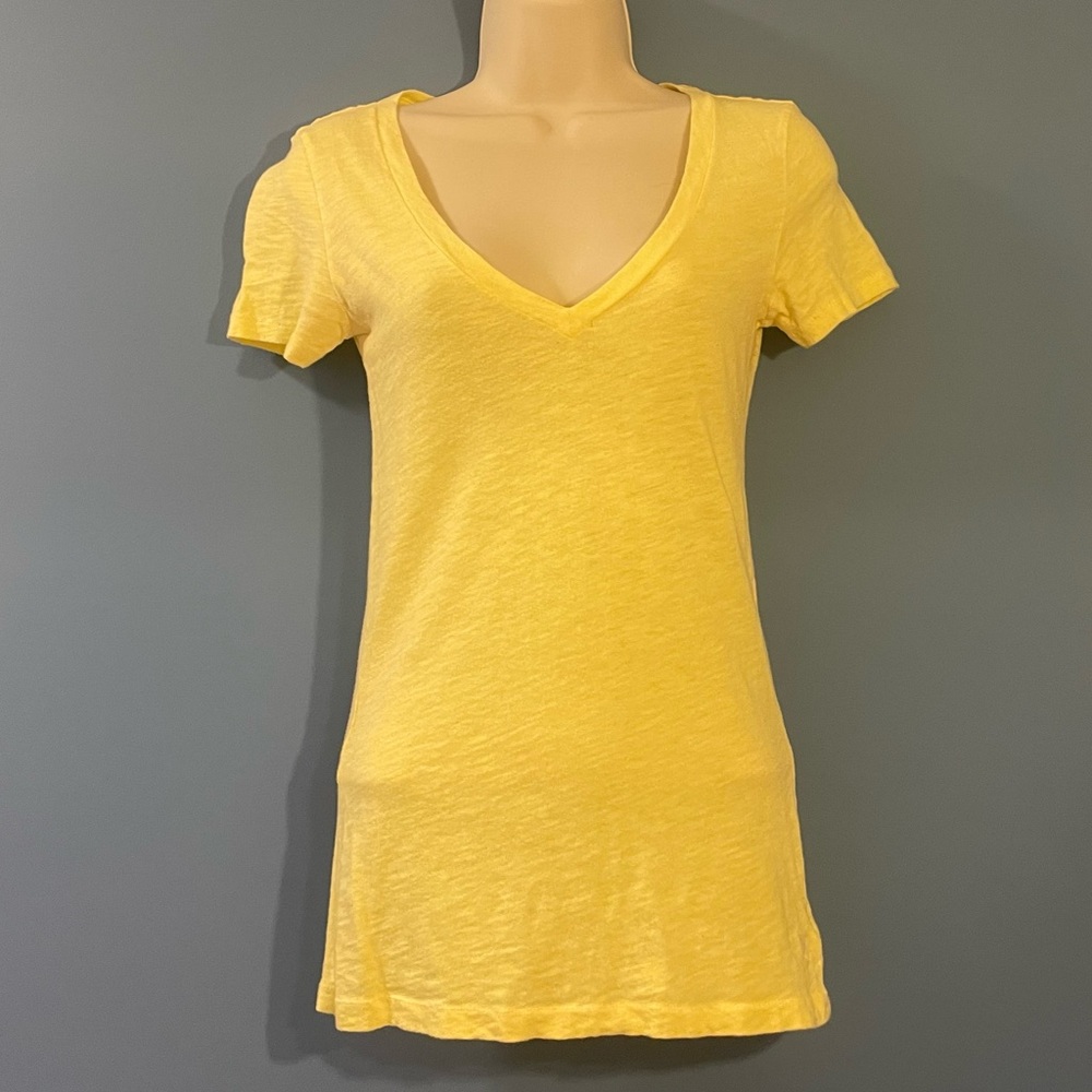 American Eagle Outfitters V-Neck Tee - Yellow